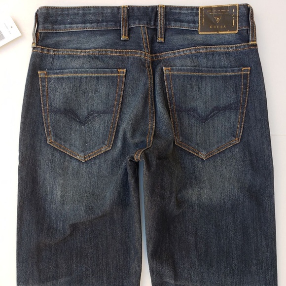 New GUESS Men's Relaxed Straight Leg Jeans - Picture 7 of 8